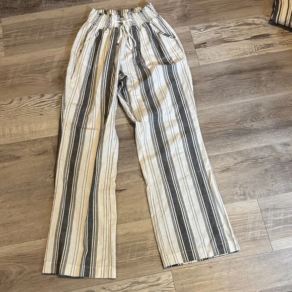 Linen Striped Matching Set - Picture 2 of 9
